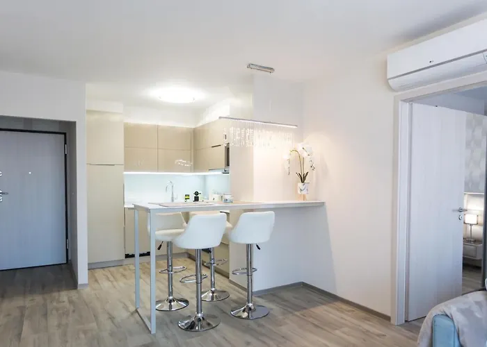 Coral Luxury Apartament *